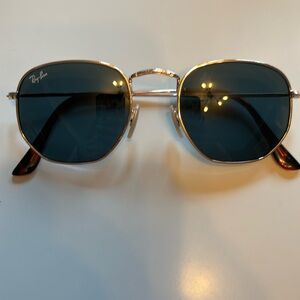 Ray-Ban Hexagonal Black Lens /Gold Frame RB3548 Standard Size